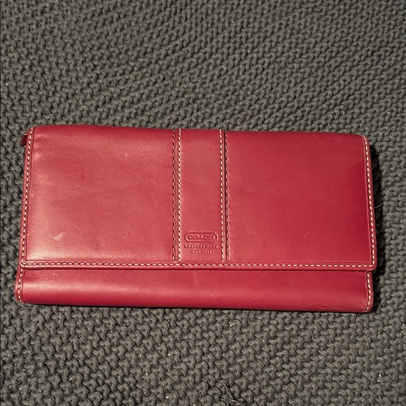 VINTAGE Coach Burgundy/Red Leather Clutch - Picture 1 of 7